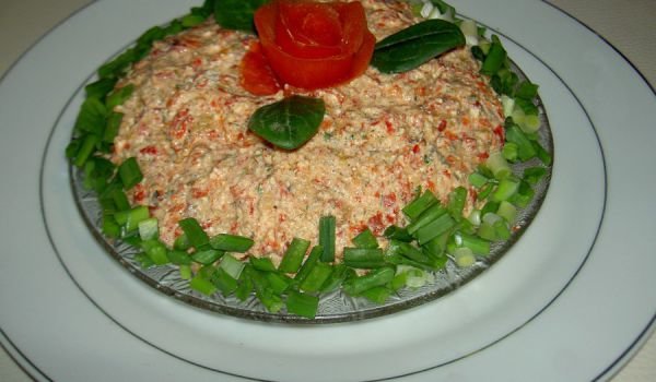 Апетитка със спанак, чушки и крема сирене