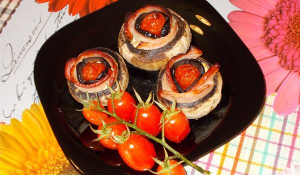 Апетитни розички от гъби с чери домати