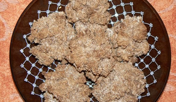 Ароматни сладки с бадемово брашно