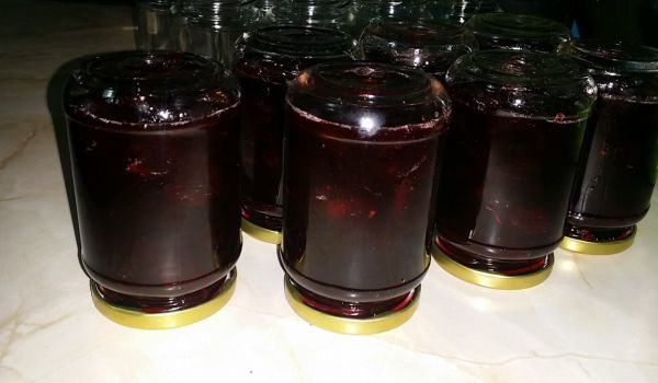 Ароматно сладко с череши и ром