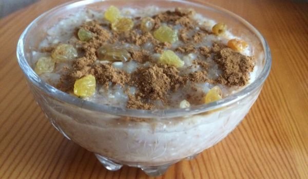 Ашуре с ябълка, стафиди и ядки