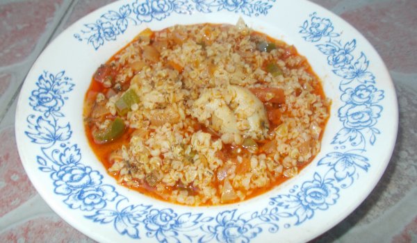 Бабина яхния с булгур и кокошка
