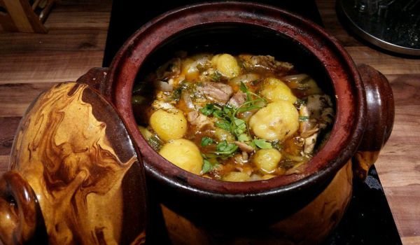 Бабината Попска яхния