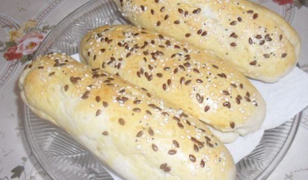 Багети с маслини и сусам