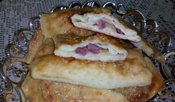 Банички от парено тесто на Йоли