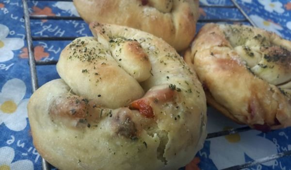 Банички с червени чушки