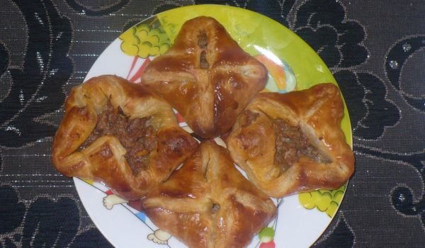 Банички с кайма и моркови