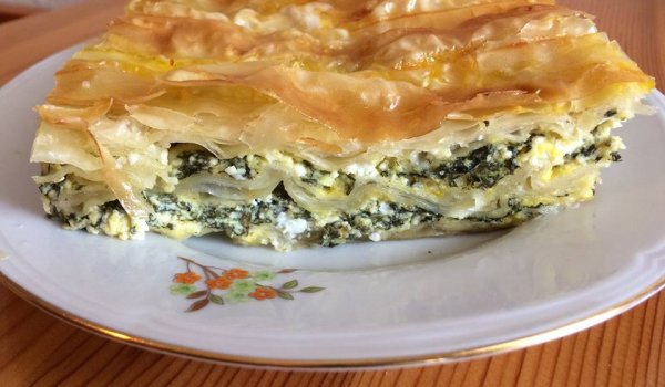Баница с есенна коприва