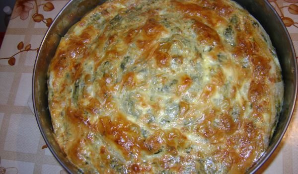 Баница с лапад (зелник)