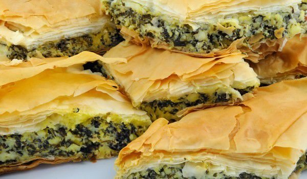 Баница с плънка от маруля и ориз
