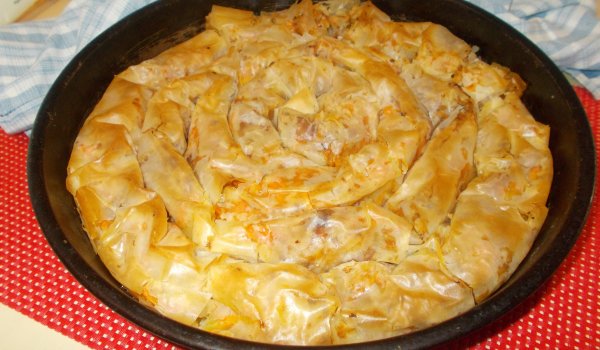 Баница с тиква, халва и канела