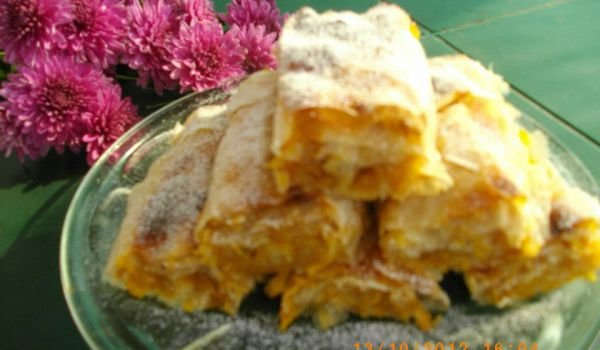 Баница с тиква, ябълки и круши