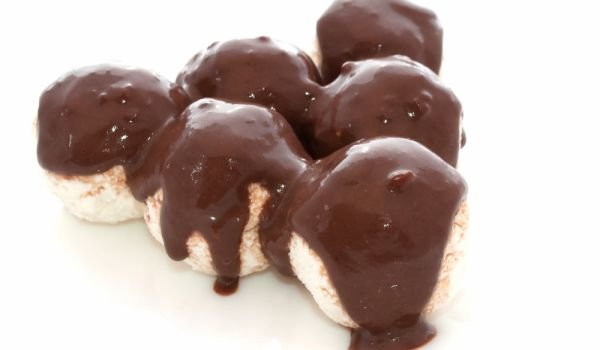 Белтъци в шоколадов сос