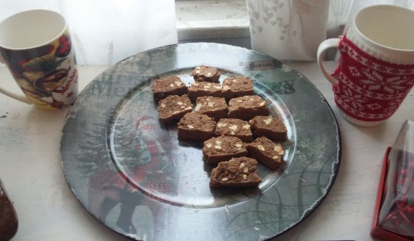 Безглутенови кантучини