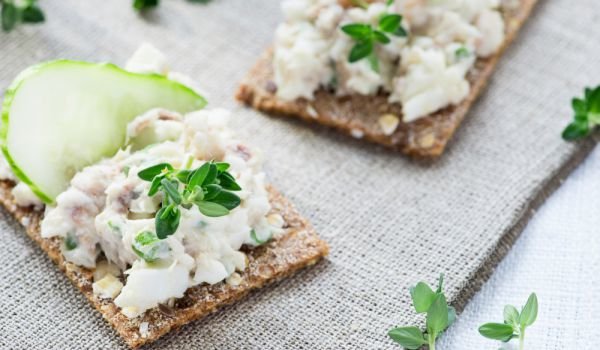 Бяла риба със сметанов сос