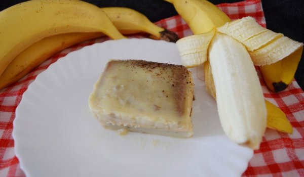 Бисквитена торта с бананов крем