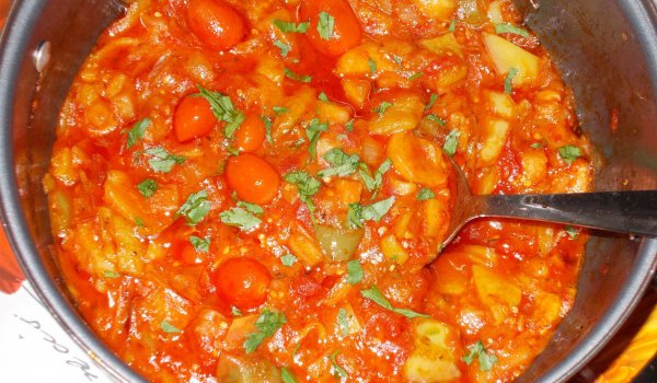 Богата на вкусове лятна манджа с чери доматки