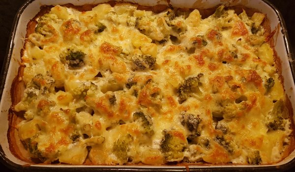 Броколи с картофи и сметана