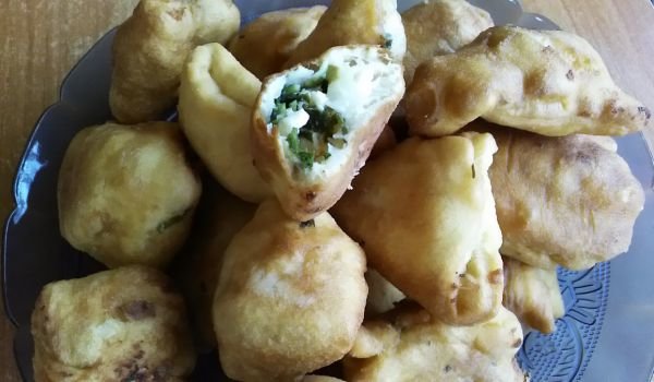 Бухтички с магданоз и сирене