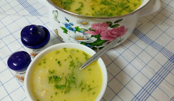 Бульон с пиле