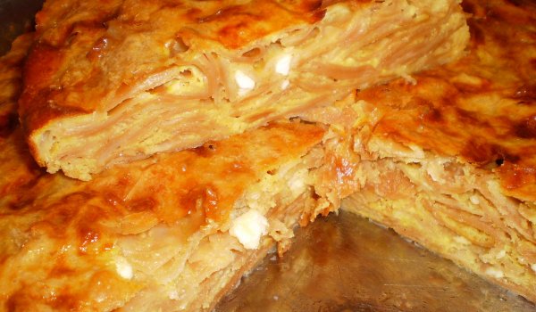 Бърза и вкусна баница с юфка