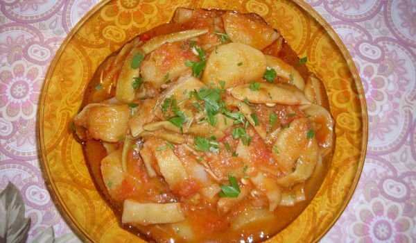 Бърза и вкусна манджичка от райкин боб с картофи