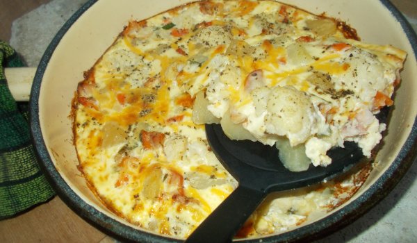 Бърза вечеря с карфиол, картофи и пушено пиле