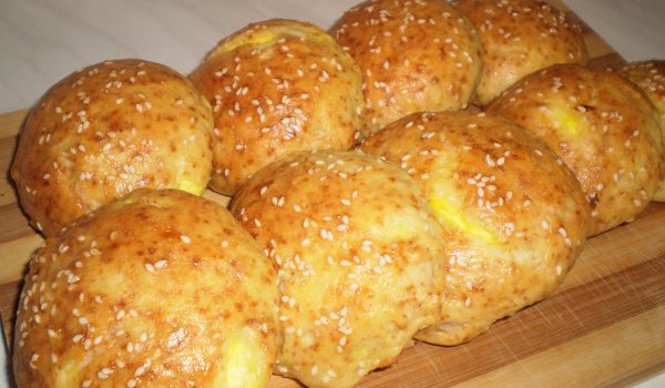 Бързи пълнени питки за закуска