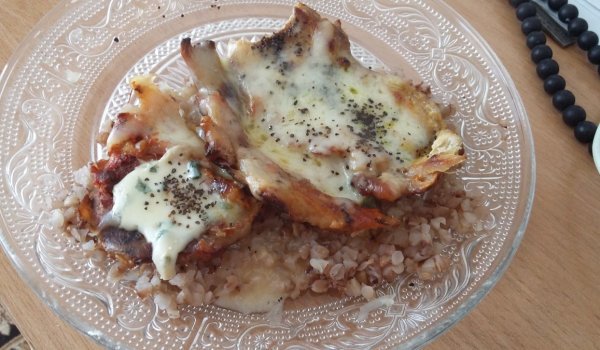 Бързо пиле с елда в микровълнова