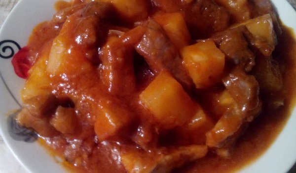 Бързо свинско с ананас