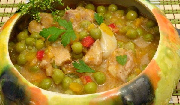 Бързо свинско с грах на котлон