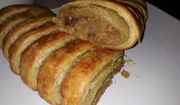 Бутер щрудел с ябълки