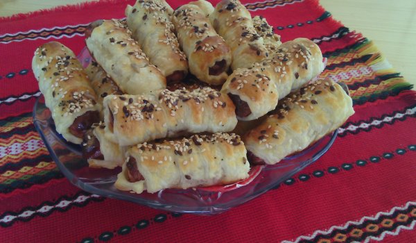 Бутерки с кренвирш и семена