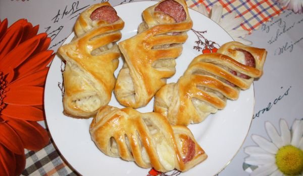 Бутерки със салам и кашкавал
