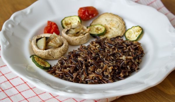 Черен ориз с печурки