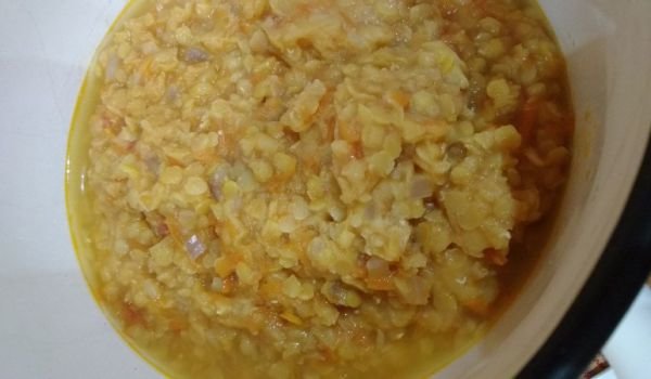 Червена леща с пащърнак