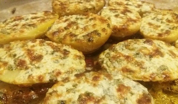 Чеснови картофи