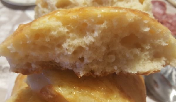 Чеснови питки с кашкавал