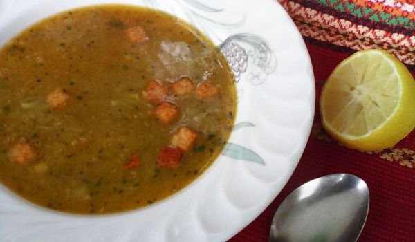 Чорба от праз с крутони