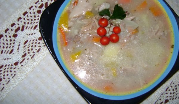 Чорба от свински кости със зеленчуци