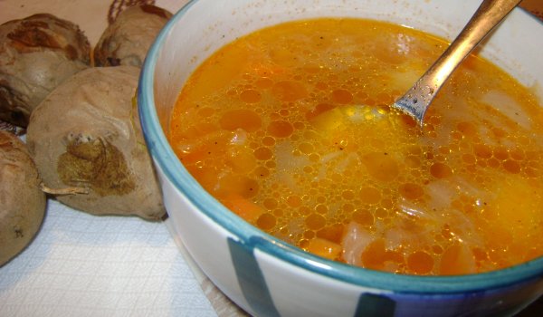 Чорба с кисело зеле и картофи