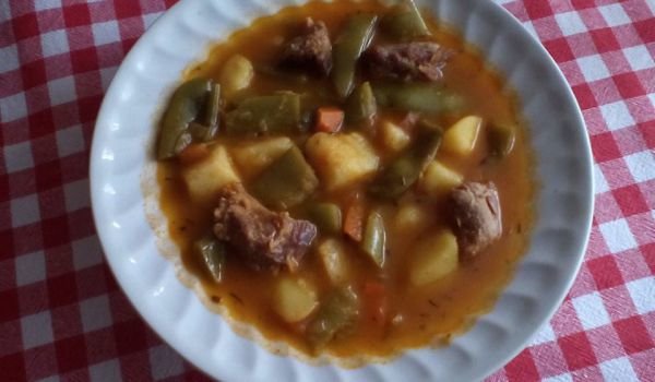 Чорба с телешко и зеленчуци