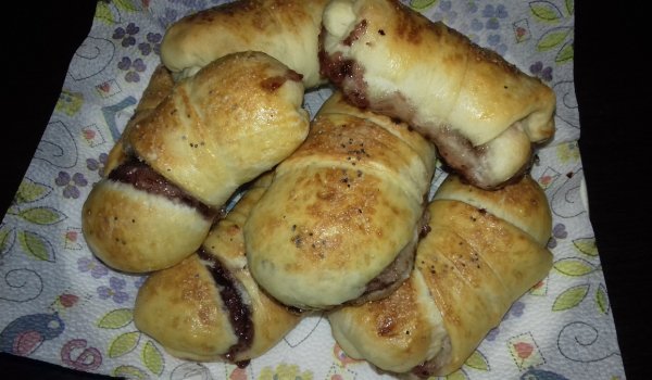 Чудни кифлички с конфитюр от горски плодове