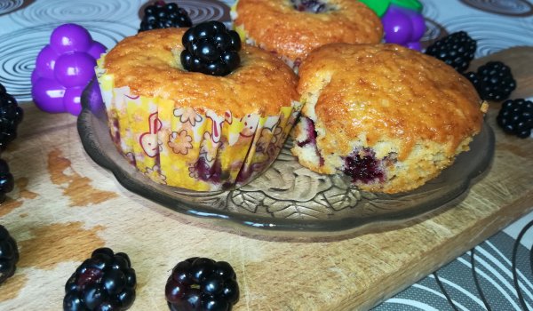 Чудни мъфини с къпини