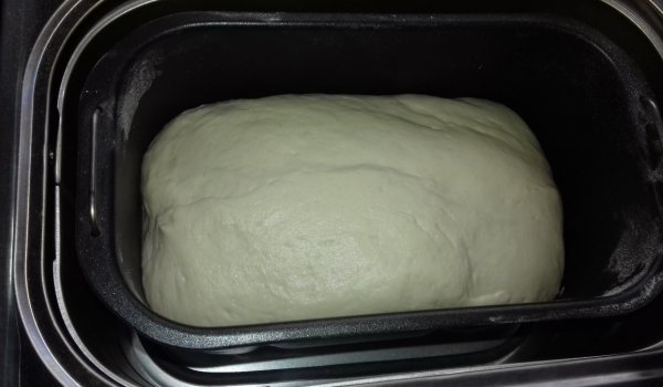 Чудно тесто за пица в хлебопекарна