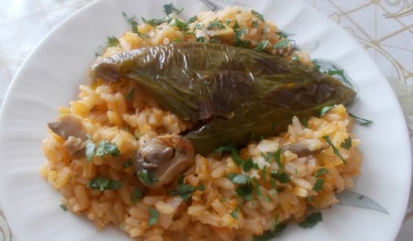 Чушки пълнени с ориз и гъби