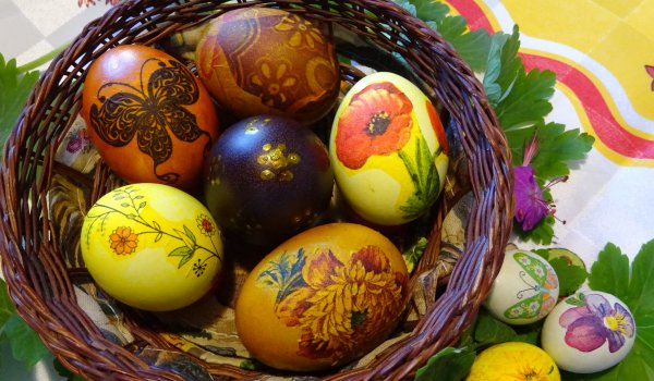 Декупаж върху сварени яйца за Великден
