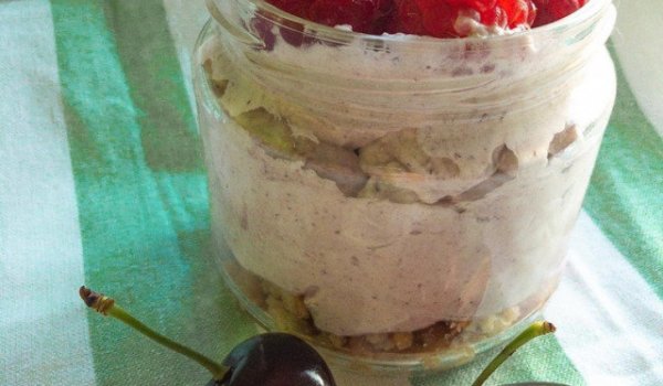 Десерт в бурканче Алис