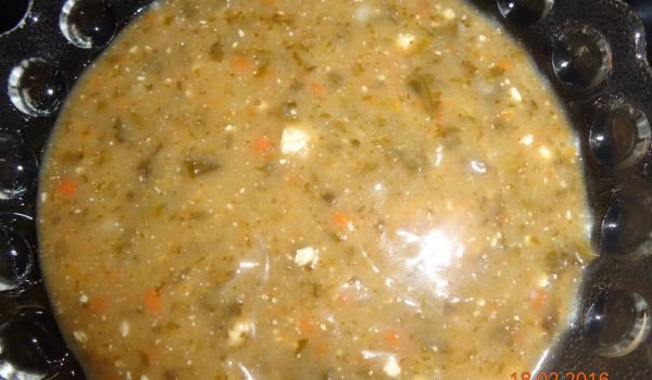 Детска каша с коприва и сирене
