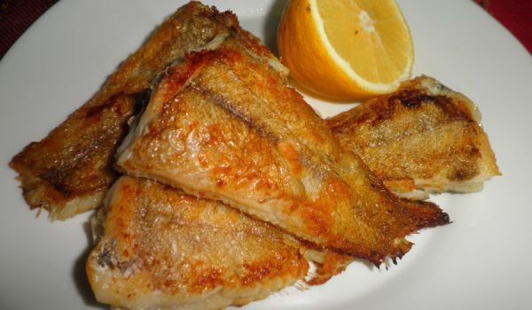 Диетичен хек на тиган с естрагон